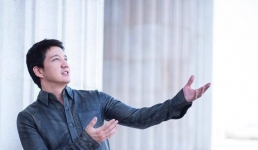 С Днём Республики поздравит павлодарцев Айкын Толепберген