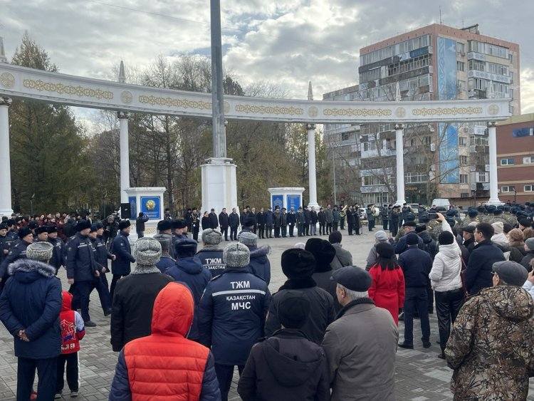 Главный флаг поднят над Павлодаром