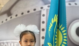 Лучшим школьникам Павлодарской области повязали голубые галстуки