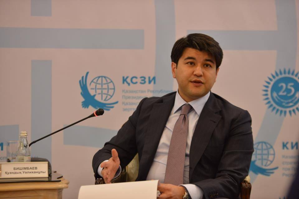 Куандык бишимбаев избил жену