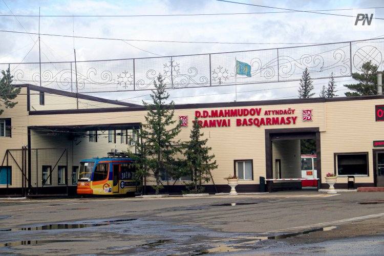 Павлодарские трамвайщики попросили горожан не сорить