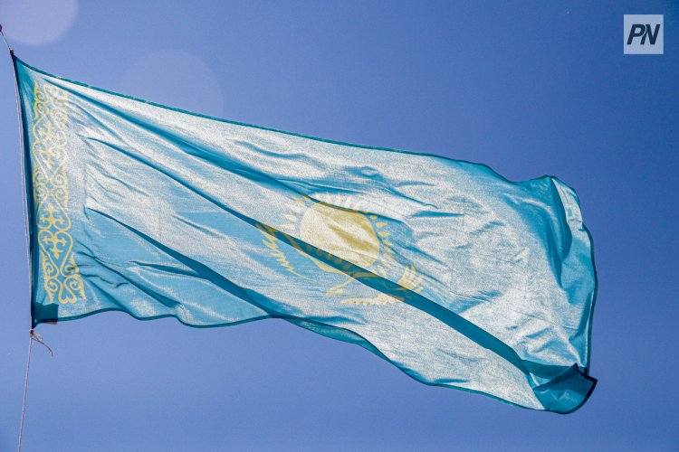 Павлодарцев поздравил с Днём Независимости РК аким области