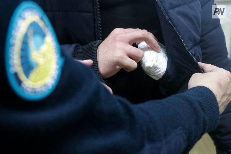 Павлодарские полицейские арестовали столичного рэпера