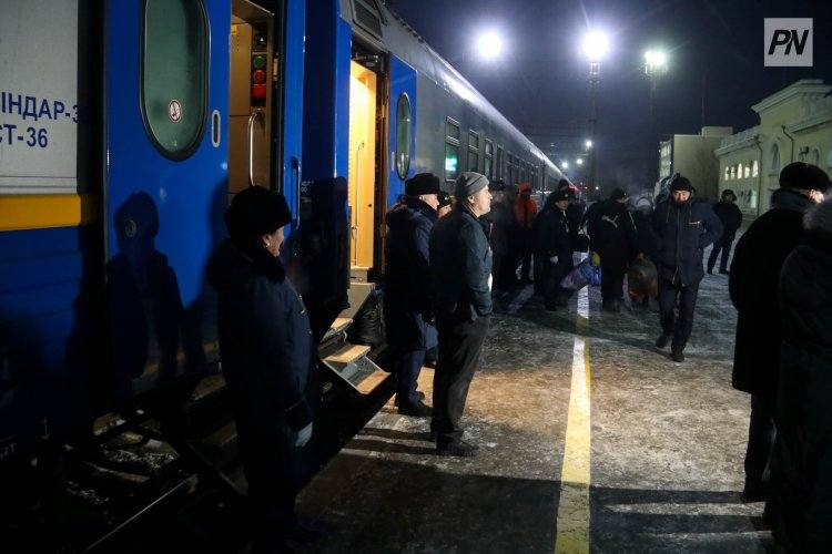 КТЖ направила в новогодние праздники дополнительный поезд в Павлодар