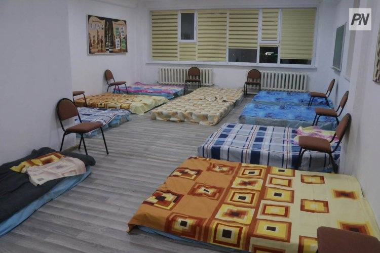 Пожарные Павлодарской области спасли людей в сильную метель