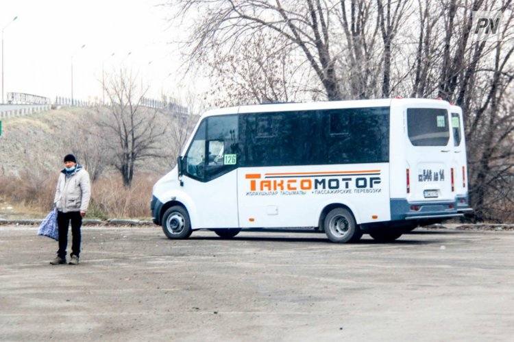 Павлодарца наказали за тонировку автобуса