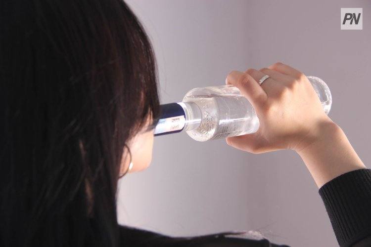 В Павлодаре пьяная женщина кинулась под колеса авто