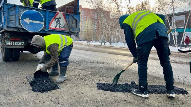 На павлодарский проспект уложили всесезонный асфальт