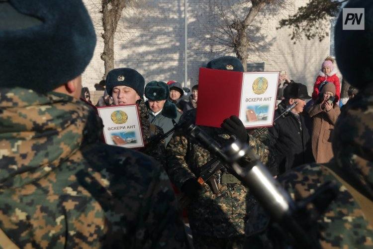 В Павлодаре выпускники военной кафедры не получат военных билетов