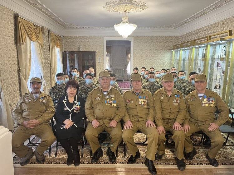 «Жил в танке»: павлодарец поделился воспоминаниями об афганской войне