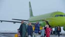 В Павлодаре приземлился первый самолёт из Омска (ФОТО)