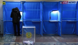 Тёзка выборов пришёл на избирательный участок в Павлодаре